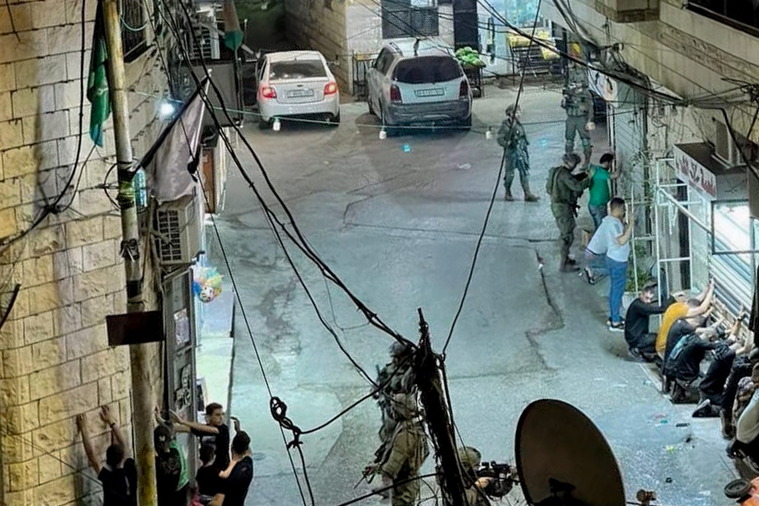 الاحتلال يقتحم مجددا بلدات بالضفة وجرحى على أيدي مستوطنين بنابلس