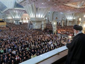 خامنئي يدعو إلى مشاركة “قصوى” في الانتخابات الرئاسية الإيرانية