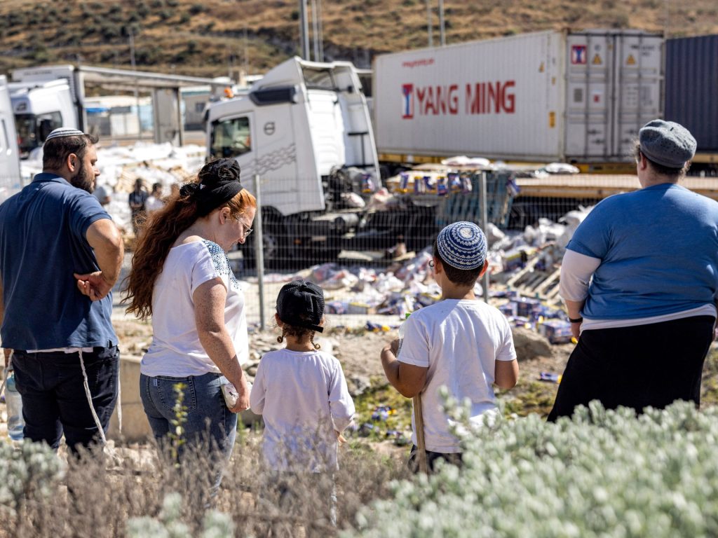 واشنطن تفرض عقوبات على مجموعة إسرائيلية هاجمت مساعدات لغزة