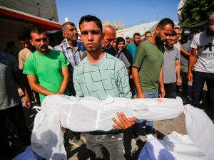 35 شهيدا بمجازر جديدة في غزة وتحذيرات من تصاعد حرب التجويع