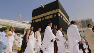 “يوم في الحرَم”.. 24 ساعة في أقدس بقاع العالم الإسلامي