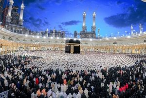 حظر استغلال الحج لأغراض سياسية أو طائفية
