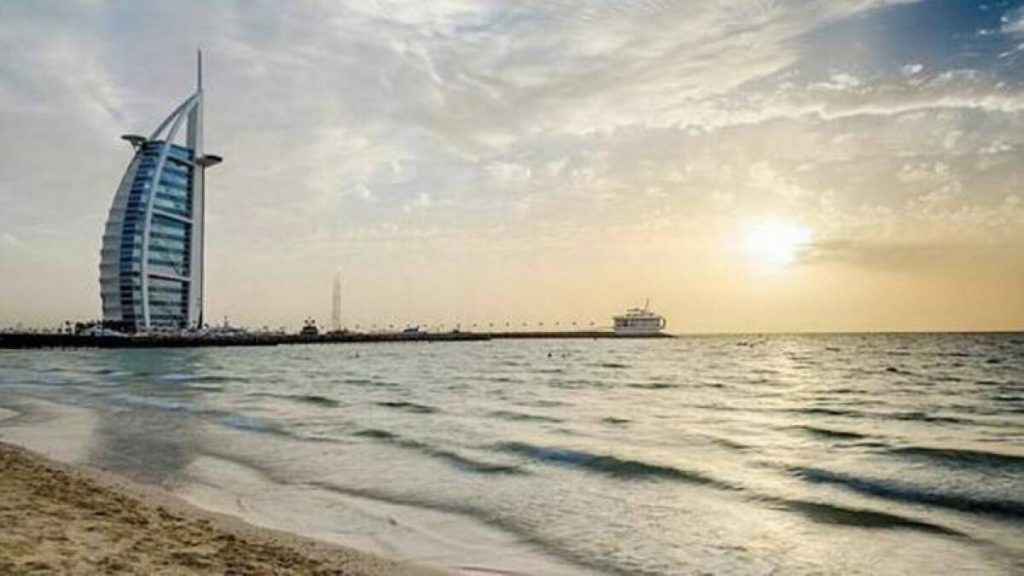 طقس الإمارات.. انخفاض درجات الحرارة إلى 23 درجة ورطوبة ليلا – أخبار