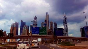 الإمارات: انخفاض درجات الحرارة 5 درجات وفرصة لهطول الأمطار والضباب خلال الشهرين المقبلين – أخبار