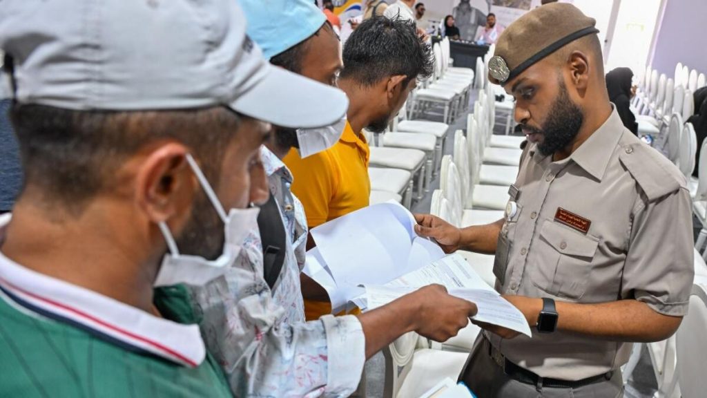 العفو عن تأشيرة الإمارات العربية المتحدة: 3 قواعد منقحة لتسهيل إجراءات المقيمين غير الشرعيين – أخبار