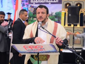 قيادي حوثي يتوعد إسرائيل بحرب مفتوحة