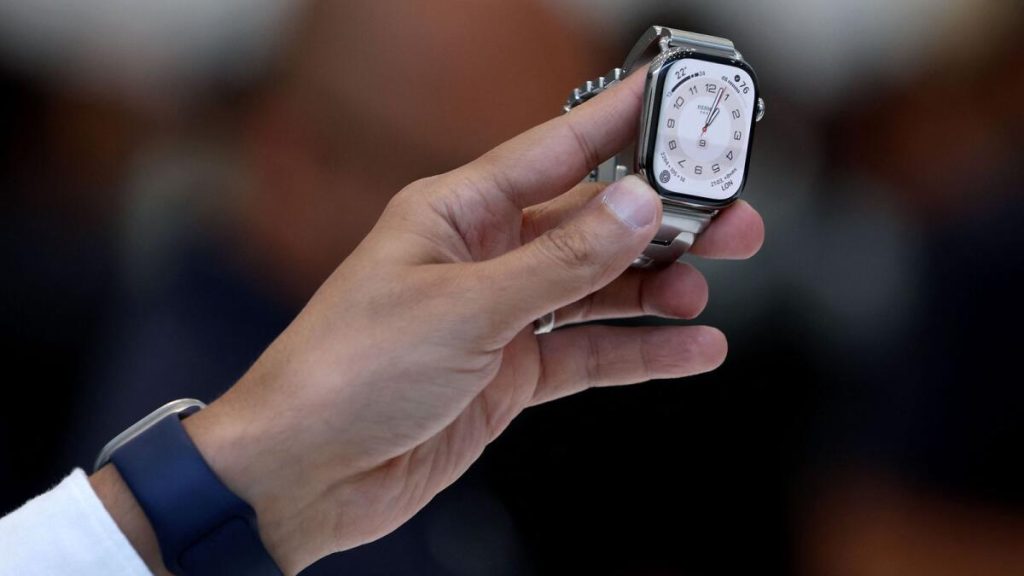 الإمارات العربية المتحدة: كيفية تفعيل eSIM على Apple Watch – خبر