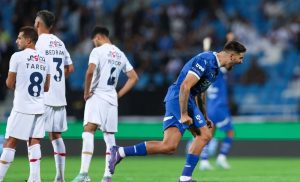 ينسب الاتحاد السعودي لكرة القدم الهدف الثاني للهلال إلى مدافع الرياض، ويظل ميتروفيتش هداف فريق RSL