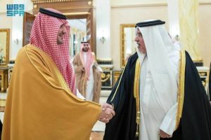 ولي عهد البحرين يستقبل وزير الداخلية السعودي