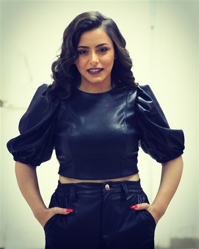 رغم أن هناك مشاهد بينها وبين تامر حسني تم حذفها
