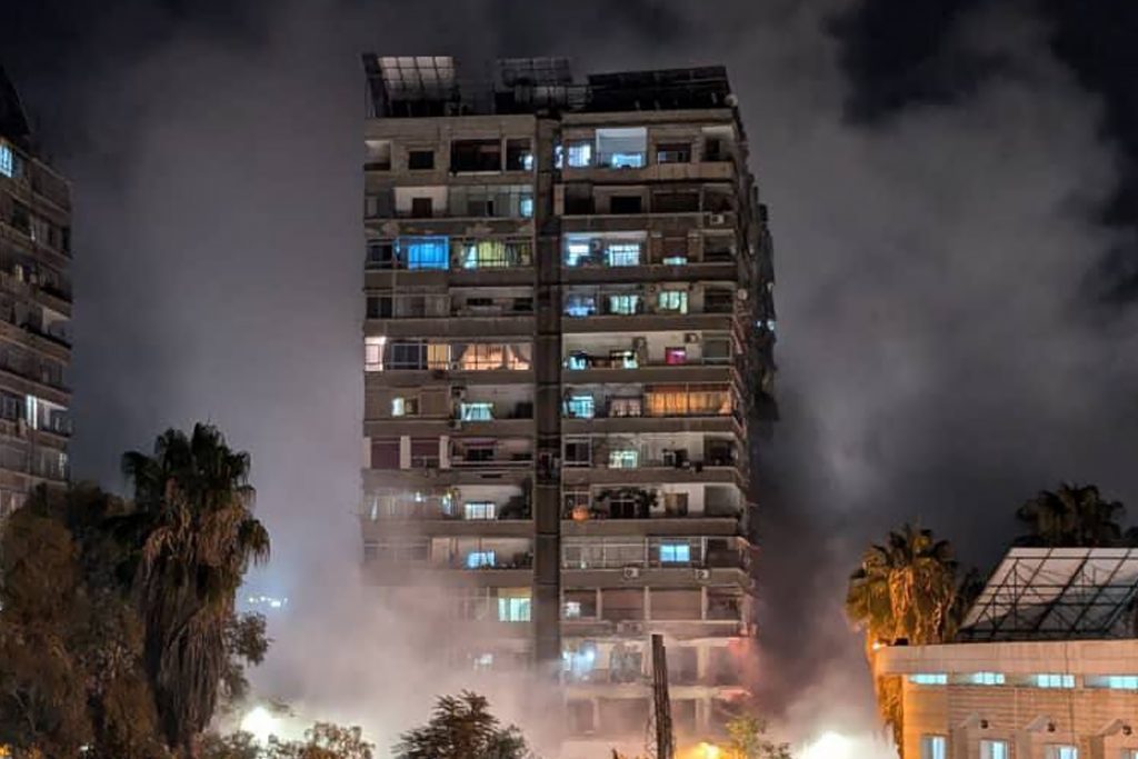 قصف إسرائيلي يستهدف شقة سكنية بدمشق