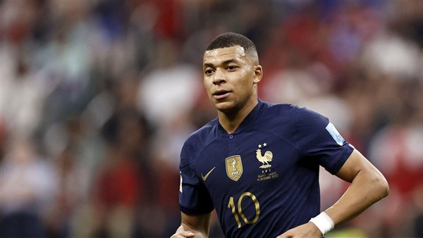 رد فعل صادم من ديشامب على تواجد مبابي في ملهى ليلي