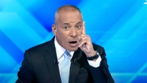 أحمد موسى: ليه أدور على الدولار في البنوك عشان استورد شوكولاته؟!