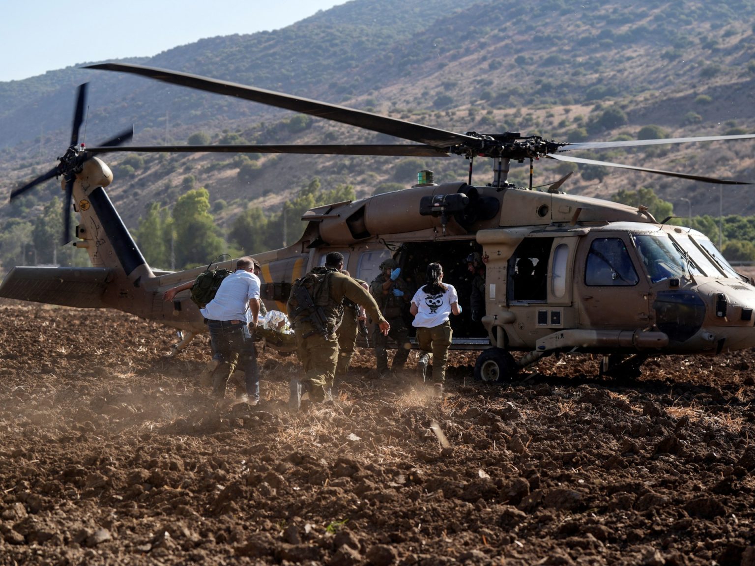 إعلام إسرائيلي يروي ملابسات الخسارة بأول معركة برية في لبنان