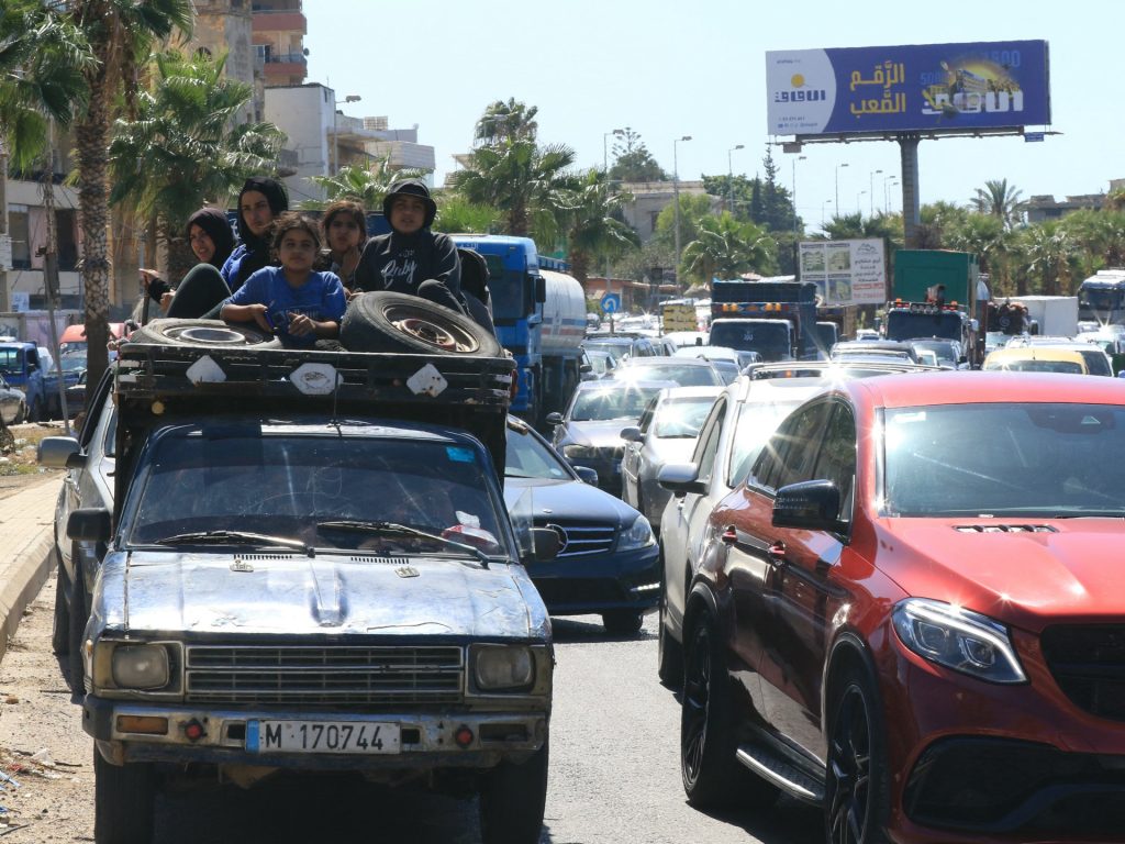 400 ألف نازح عبروا من لبنان إلى سوريا خلال أسبوعين