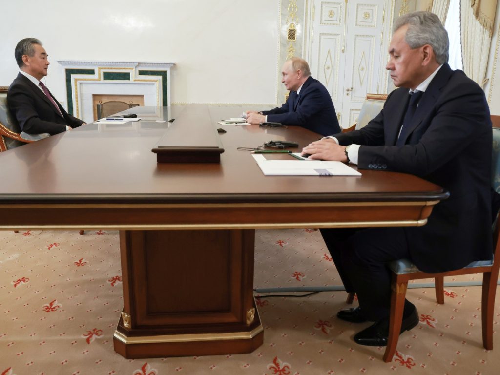 مباحثات أمنية صينية روسية في بكين