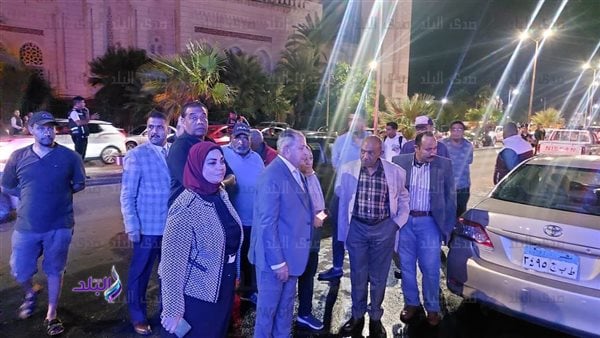 محافظ بورسعيد يتابع جهود سحب مياه الأمطار من الشوارع
