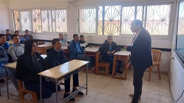 مناقشات عن اللغة والتذوق الفني في أنشطة قصور الثقافة بمطروح