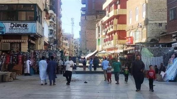 رفع 136 حالة إشغال وإزالة تعد فى اسوان .. شاهد