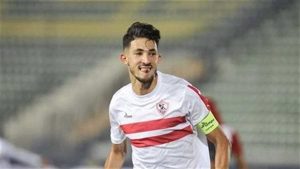 بحب لمسة رجلك للكورة.. ناقد رياضي يشيد بـ نجم الزمالك