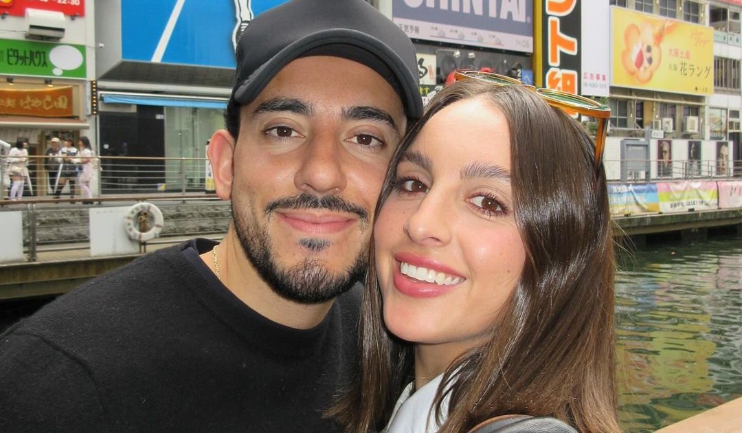 كايل ريتشاردز ، ابنة موريسيو أومانسكي ، يبدو أنها مخطوبة