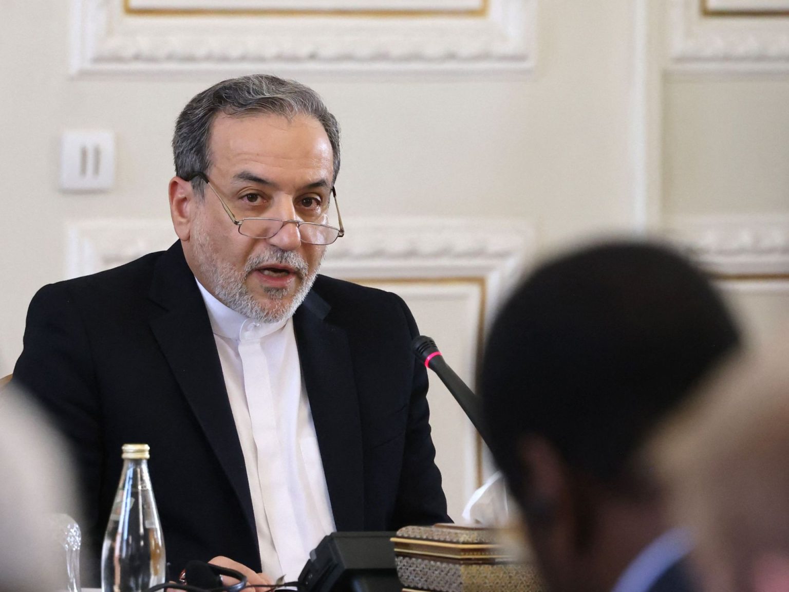 إيران تؤكد استمرار التواصل غير المباشر مع أميركا