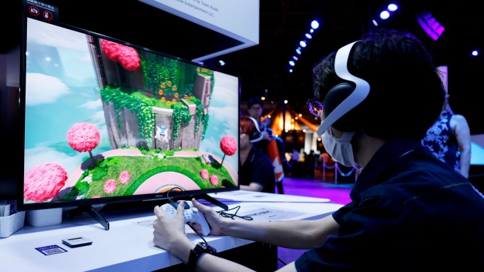 تتجه شركتا Nintendo وSony إلى موسم العطلات “الكئيب” مع وحدات التحكم القديمة وعدم وجود إصدارات كبيرة