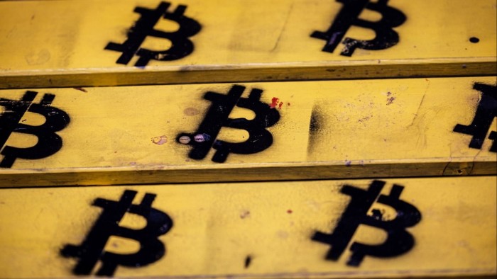 قيمة سوق العملات المشفرة العالمية تتجاوز 3 تريليون دولار لأول مرة منذ 3 سنوات
