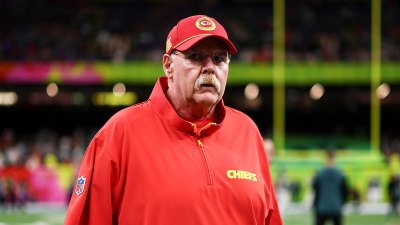 يتفاعل مدرب Chiefs Andy Reid مع Super Bowl Loss Super Bowl Lix