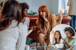 الاتجاه الإناث السام في مكان العمل الذي يحتاج إلى التوقف