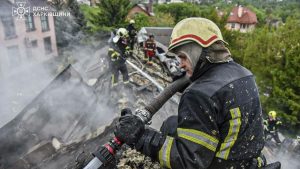 تطلق روسيا ضربات الطائرات بدون طيار على مدينة خاركيف الأوكرانية ، وبدأت الحرائق في جميع أنحاء المدينة