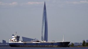 يقيم الاتحاد الأوروبي 2027 كموعد نهائي للتخلص التدريجي من جميع الطاقة الروسية ، بما في ذلك الغاز الطبيعي المسال