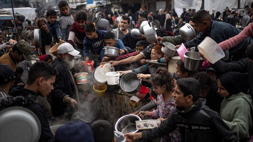 يمكن لـ Trump أن يستخدم “التأثير” لرفع الحصار المعني في غزة بالكامل ، كما يقول أونروا رئيس EuroNews