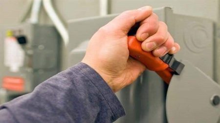 فصل الكهرباء عن قرى بمركز بيلا كفر الشيخ.. إليك المواعيد والأماكن