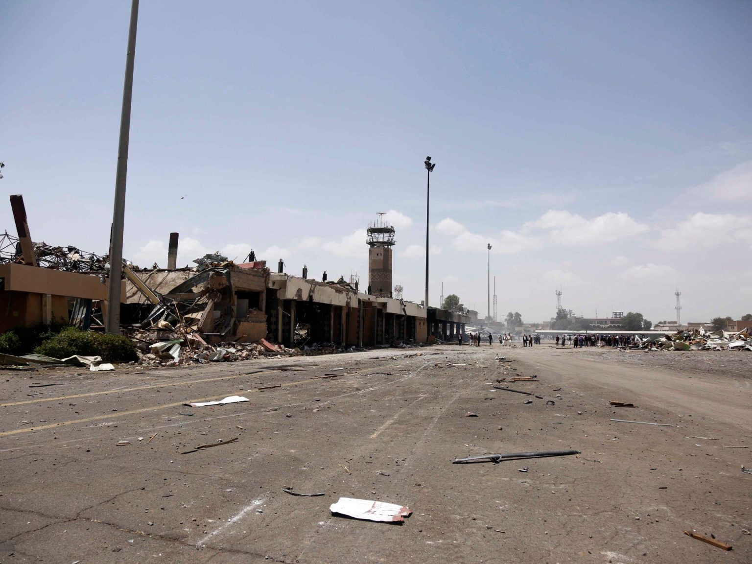 استئناف الرحلات بمطار صنعاء بعد 10 أيام من الهجمات الإسرائيلية