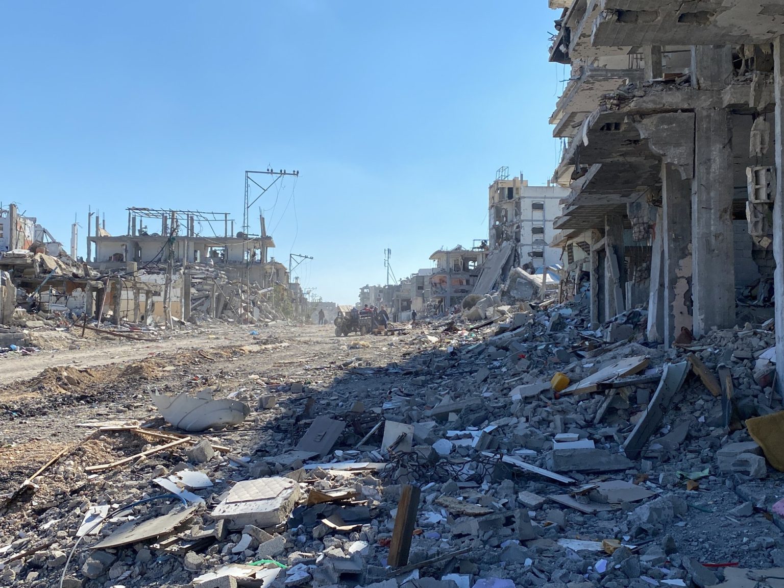 غزة بين نار الإبادة وصمت العالم.. أبشع الجرائم بحق المرضى والكوادر الطبية