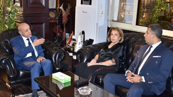 مشيرة خطاب تبحث مع محافظ الأقصر نشر وتعزيز ثقافة حقوق الإنسان