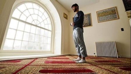 صلاة الضحى.. اعرف كيف تؤديها وماذا تقرأ فيها وآخر موعد لها