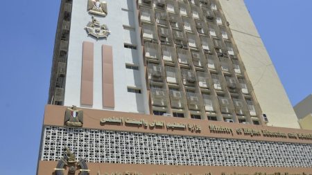 حتى 31 يناير.. البحث العلمي تعلن فتح باب التقديم في مسابقة جديدة للشباب