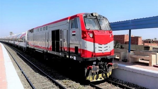 بدون زحمة ولا طوابير.. كيف تحجز تذكرة قطار وأنت في المنزل؟