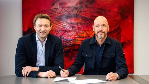 رسميًا.. باير ليفركوزن يعلن تعيين تين هاج مديرًا فنيًا حتى 2027