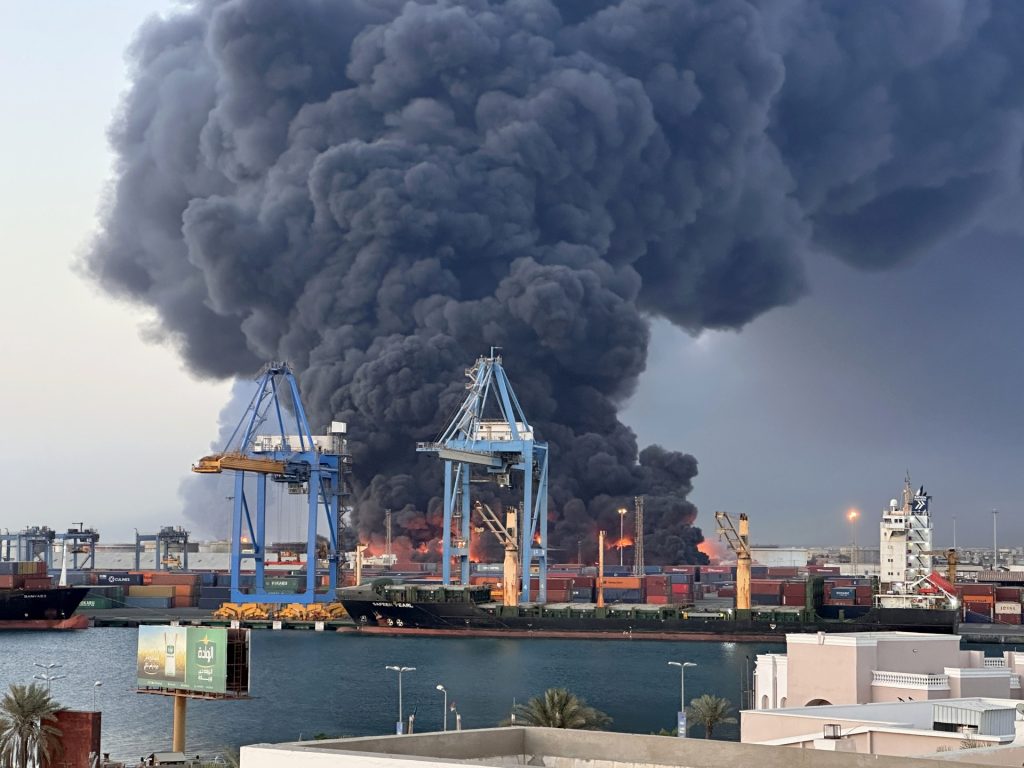 جنوب السودان على حافة الهاوية حيث تهدد حرب السودان صناعة النفط الحيوية