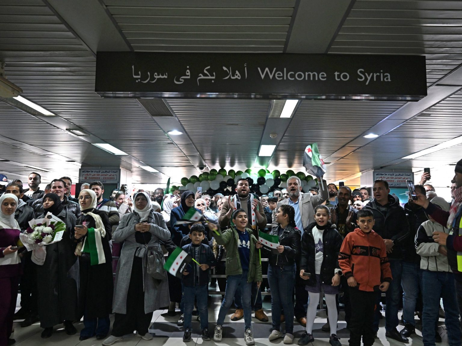 مفوضية اللاجئين: نصف مليون سوري عادوا منذ سقوط نظام الأسد