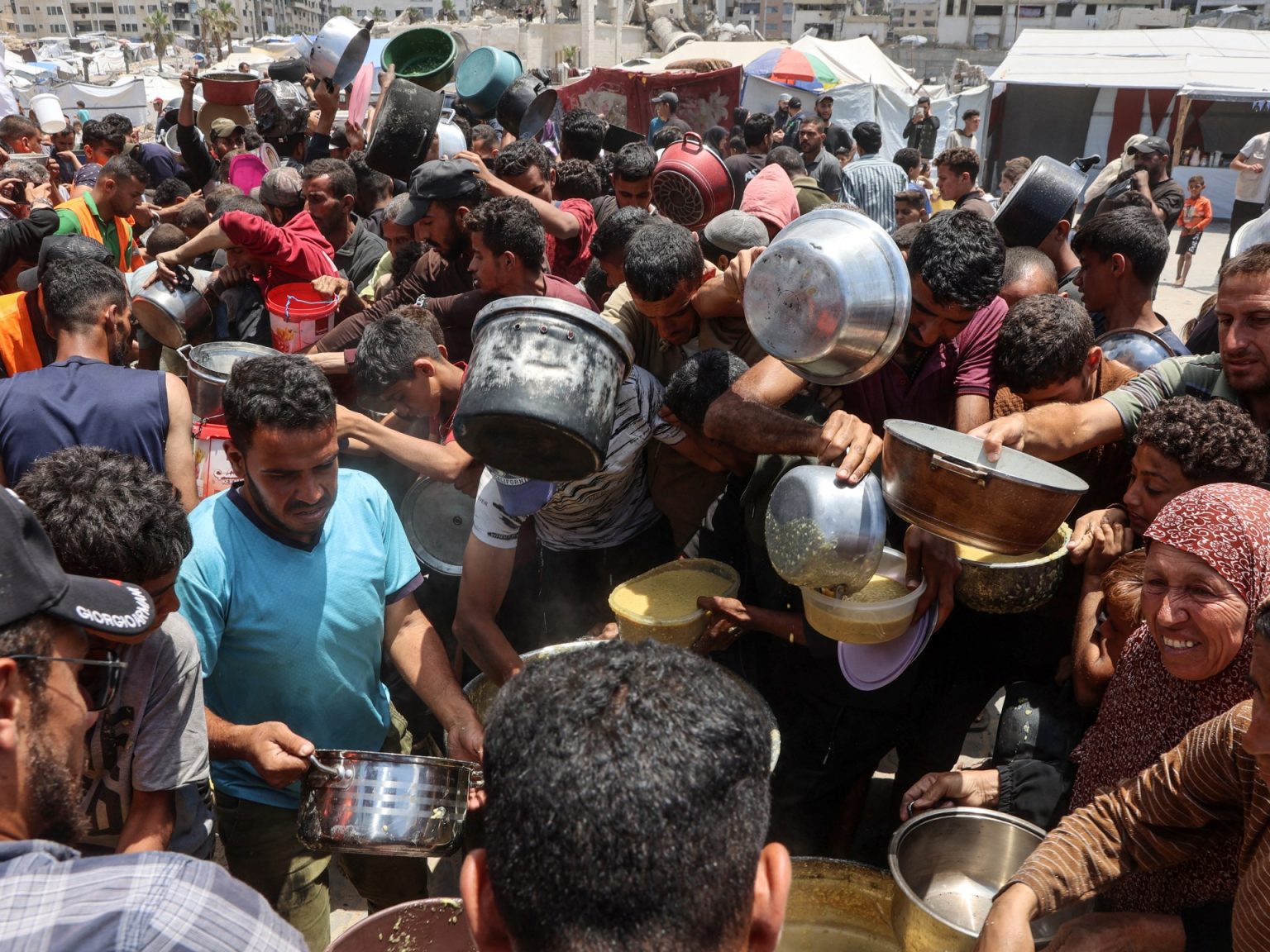 عشرات الشهداء في غزة والمجاعة تبلغ مستويات مرتفعة