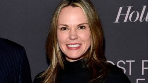 يتوقف الرئيس التنفيذي لشركة CBS News كمالك Paramount يتنقل دعوى قضائية مع دونالد ترامب