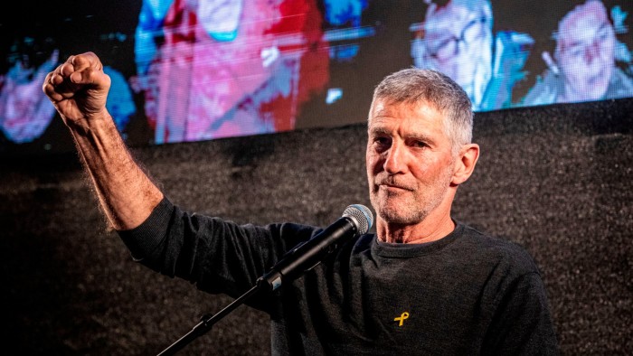 يقول زعيم المعارضة إن مخاطر إسرائيل أصبحت “دولة منبوذ” على غزة.