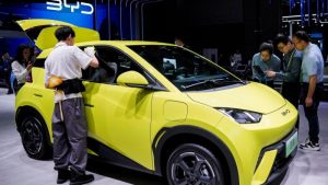 تعثرت أسهم EV الصينية مع مخاوف حرب الفئران “BYD Sparks”