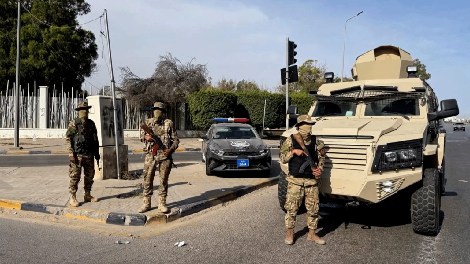 هروب سجناء في طرابلس الليبية يثير الهلع والتساؤلات على المنصات