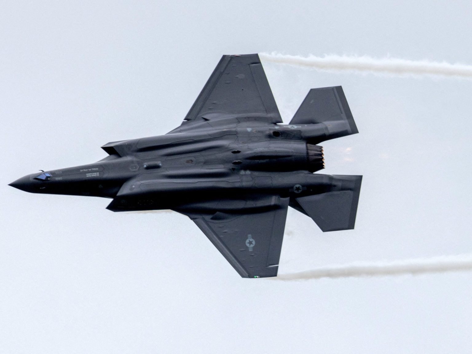 ذعر بواشنطن.. ناشونال إنترست: الحوثيون كادوا يُسقطون طائرة إف-35