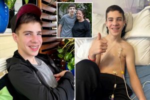 في سن المراهقة مع حالة نادرة لم يكشف عن اسمها لا يمكن أن تأكل أي طعام ، أطباء محيرون في جميع أنحاء العالم